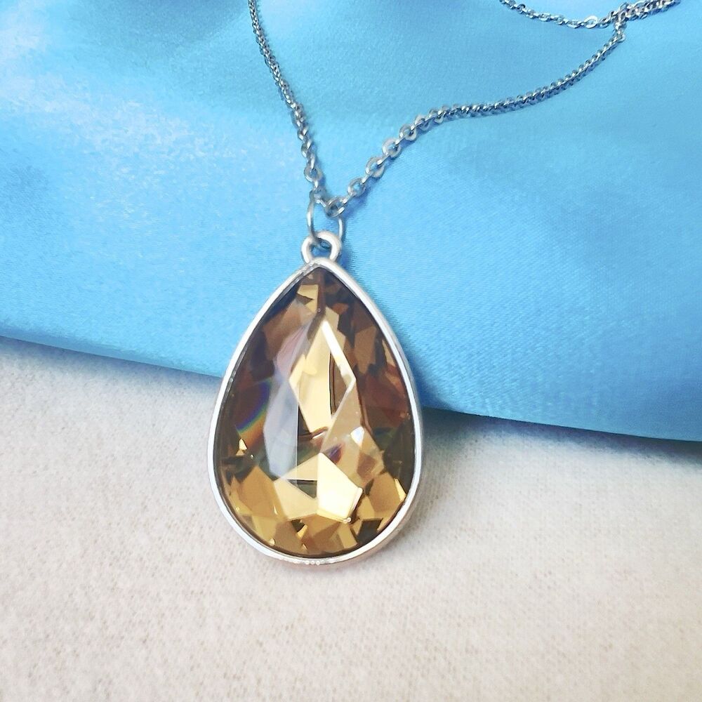 Vintage Teardrop Faceted Champagne Brown Crystal Pendant Necklace Silver Tone 17